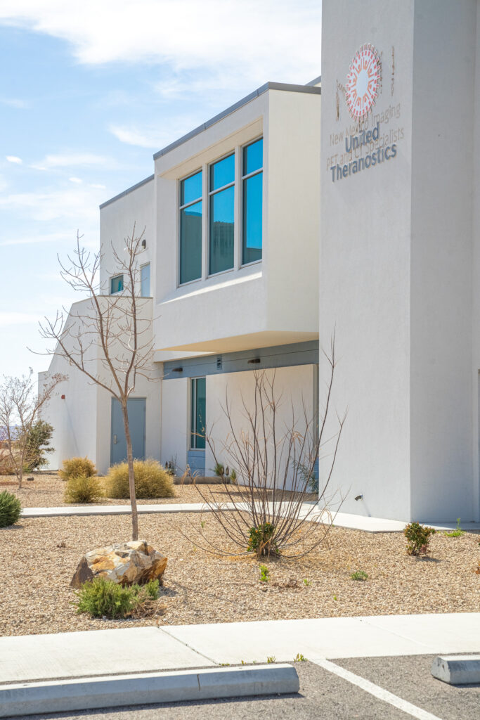 Lohman_Oncology_Desert_Peak_Architects4